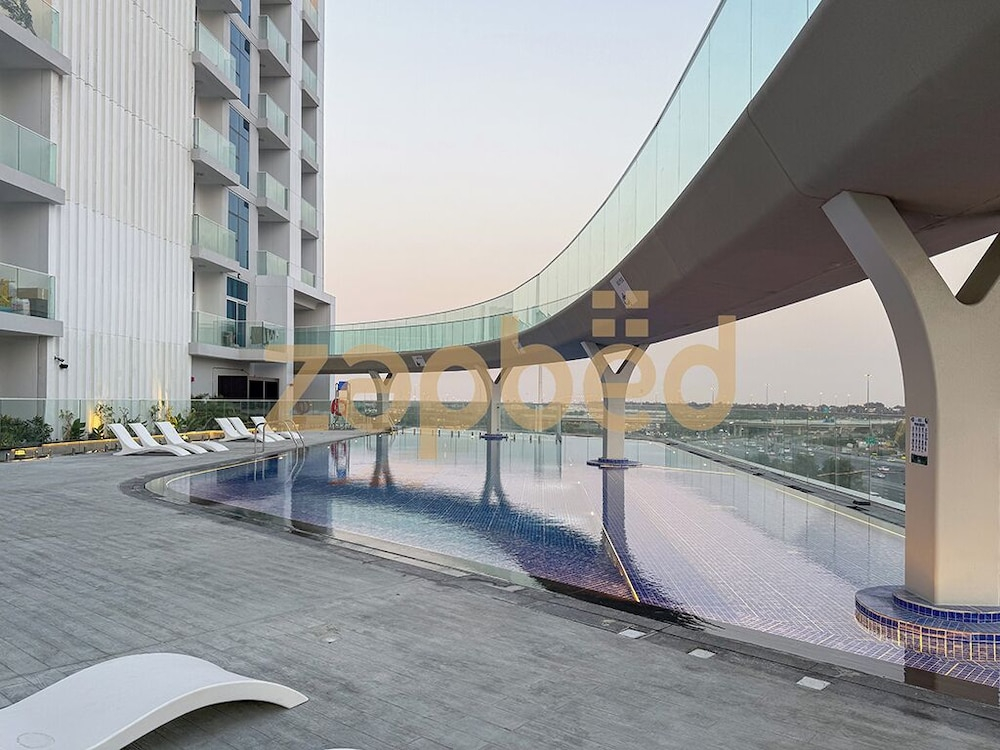 Skyz by Danube