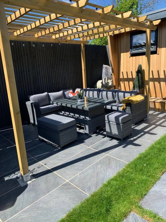 Lodge , air con , Free Parking , Mini bar