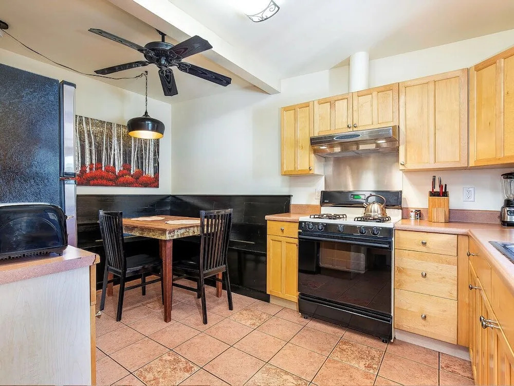 Frogtown Cottage