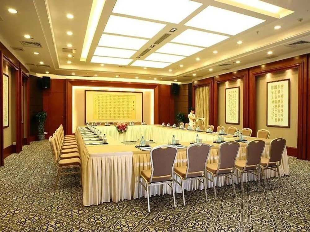 Yucheng Hotel