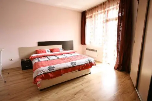 Simeon Apartment