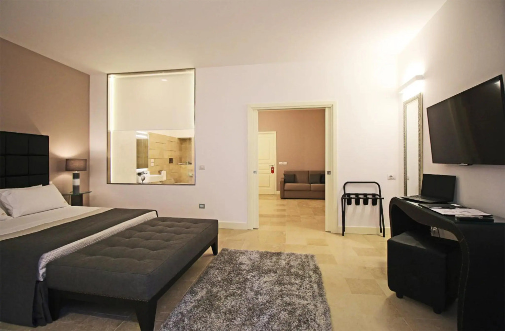 Hotel Porta Reale