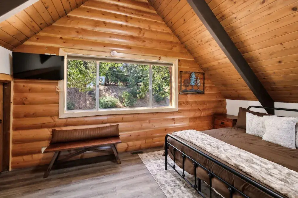 Timeless Traditions Arrowhead 3 Bedroom Home by RedAwning