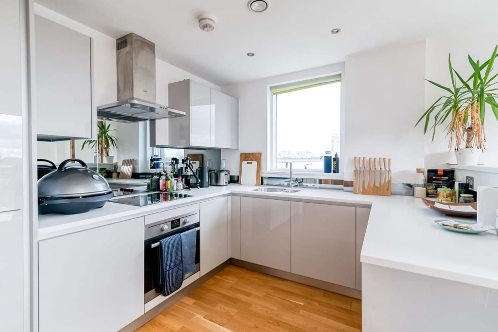 Modern Bermondsey Apartment