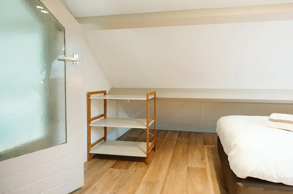 Comfortably Furnished Holiday Home by the sea