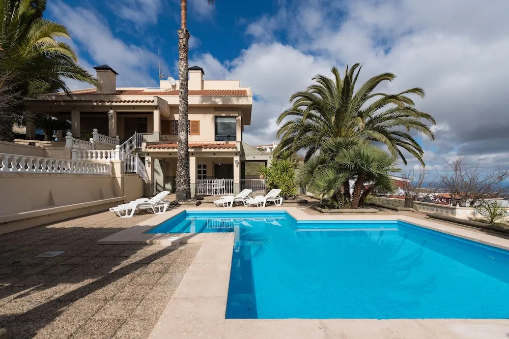 Villa Teresita High Views