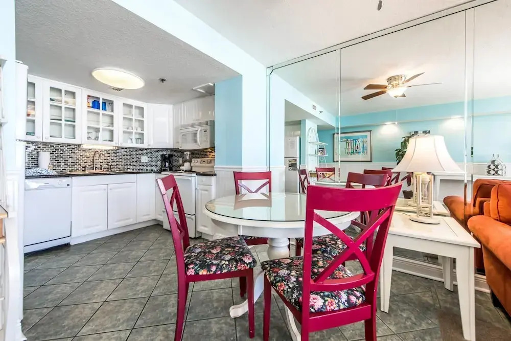 SunDestin 1703