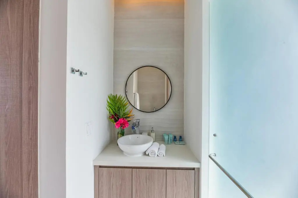 Ocean One Roatan