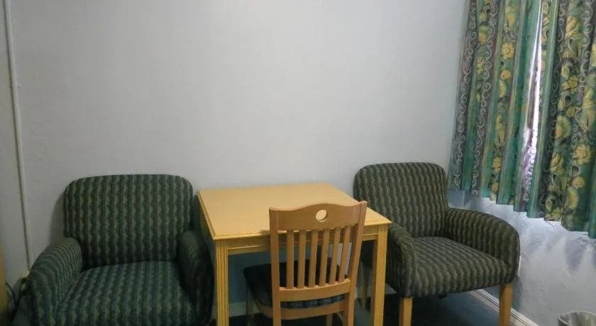 Skyway Motel