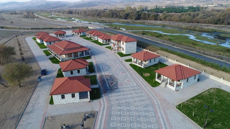Termal Koy Tas Evleri