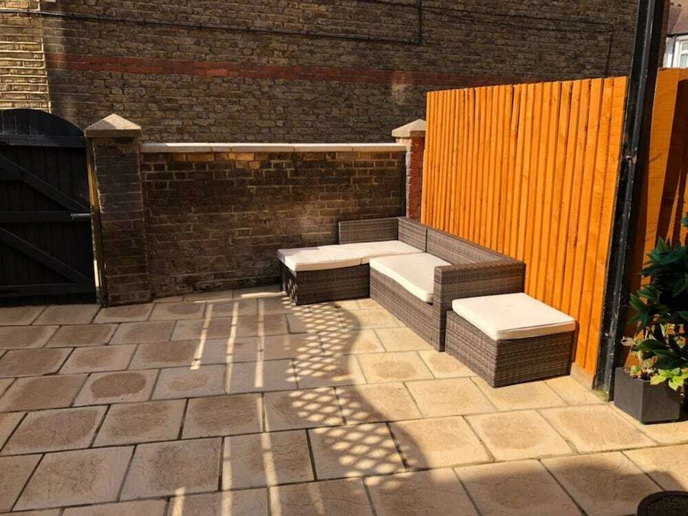 Stylish and Cozy Studio Apartments Hammersmith