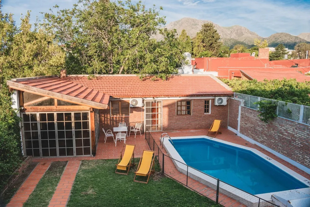 Falucho Hostel