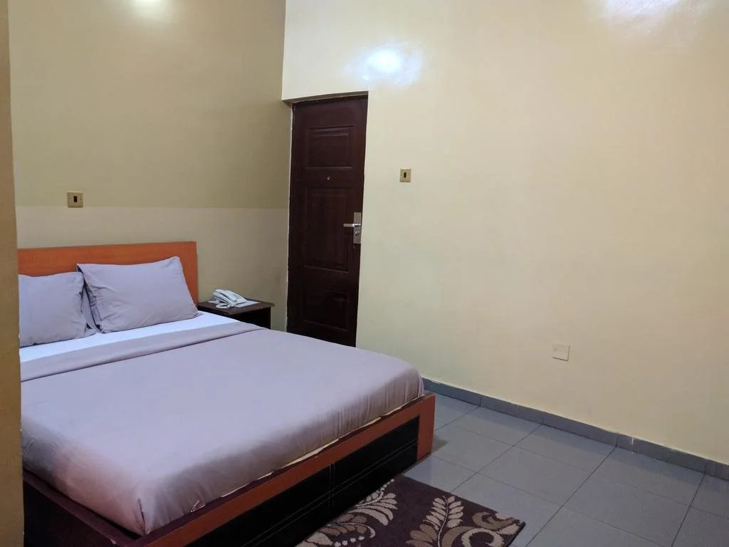 Whitehouse Msquare Hotel