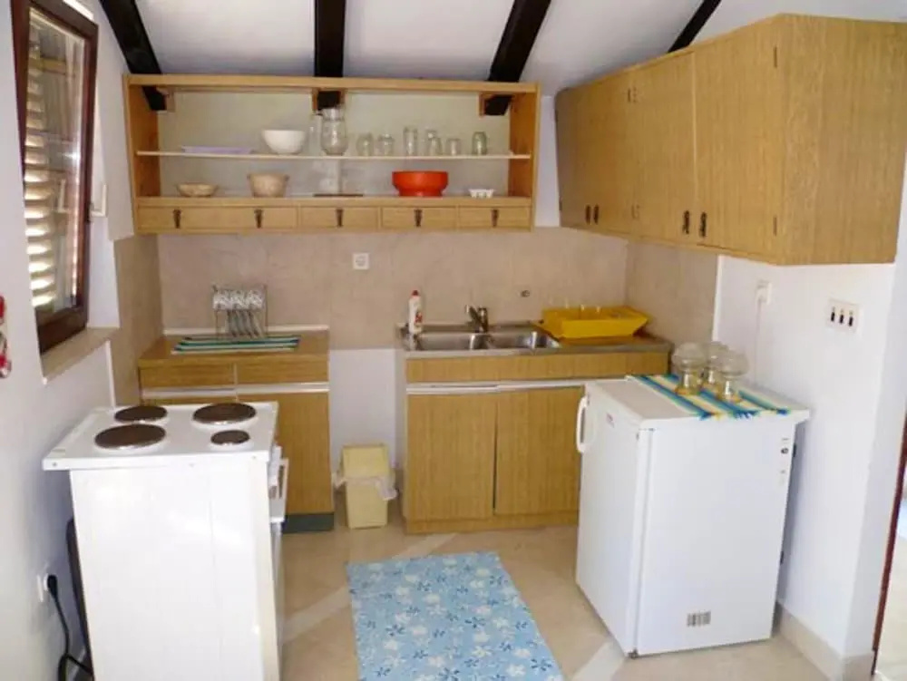 Apartment With one Bedroom in Zlarin, With Wonderful sea View, Enclosed Garden and Wifi - Near the Beach