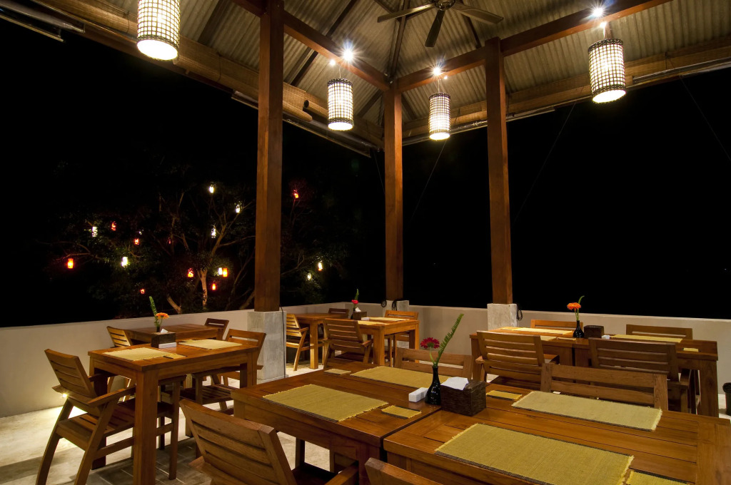 Yoma Hotel, Pai