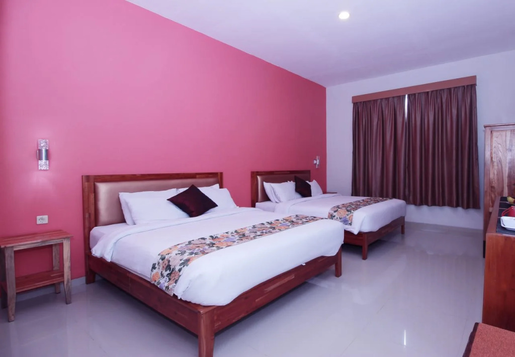 Summer Quest Hotel