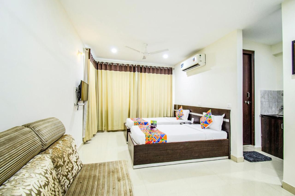 Fabhotel Pride Inn