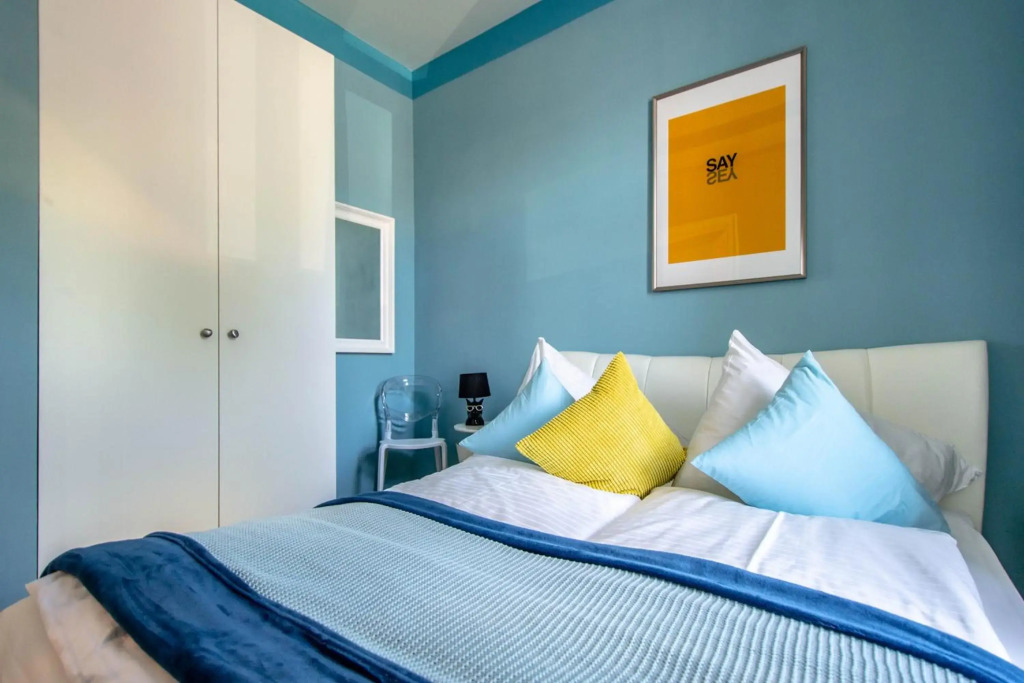 Ruterra Apartments by Cathedral