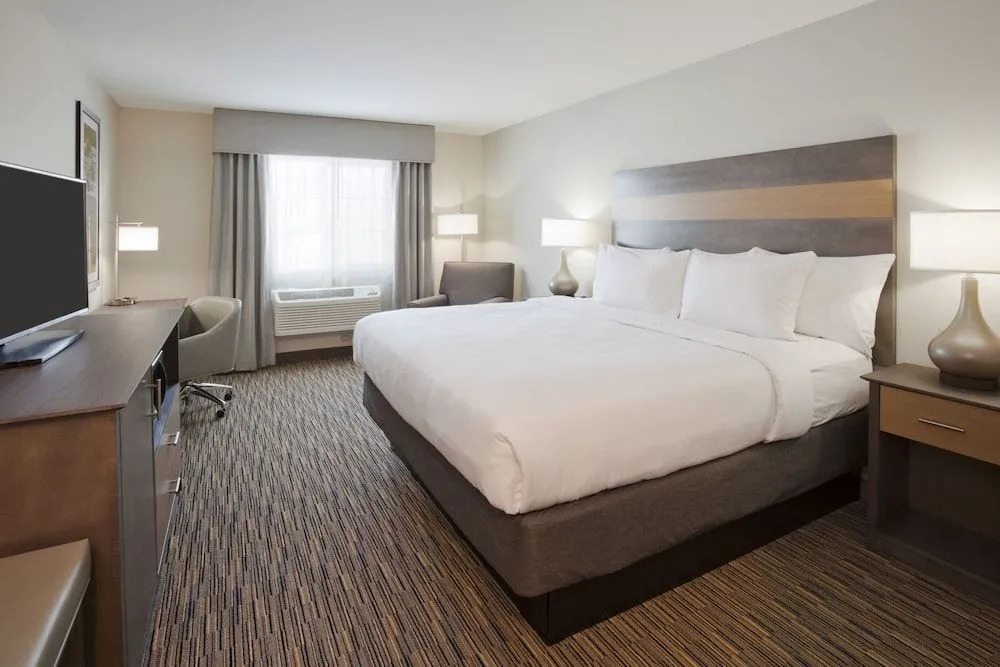 GrandStay Hotel & Suites Algona