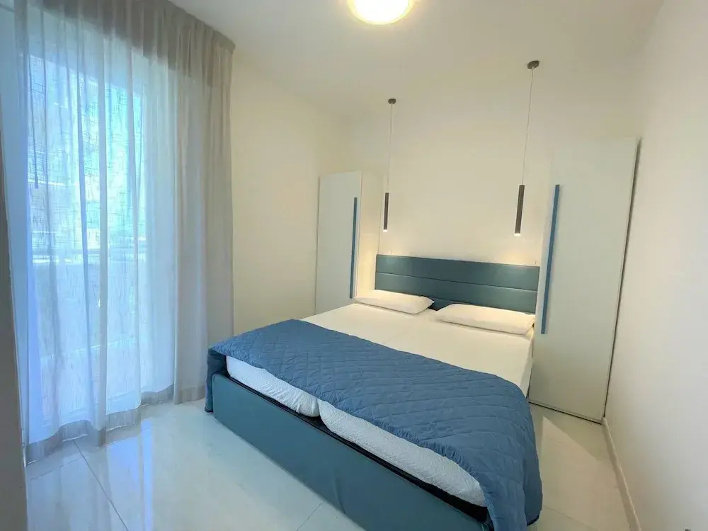 Apartment in a Prime Seafront Location