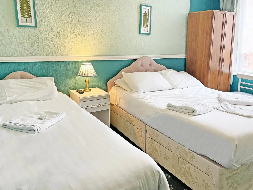 The New Osterley Hotel