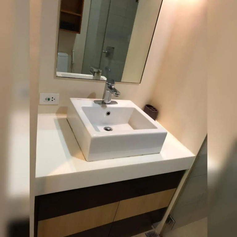 Miranda 504B 1BR at Pico de Loro by Raquels Place