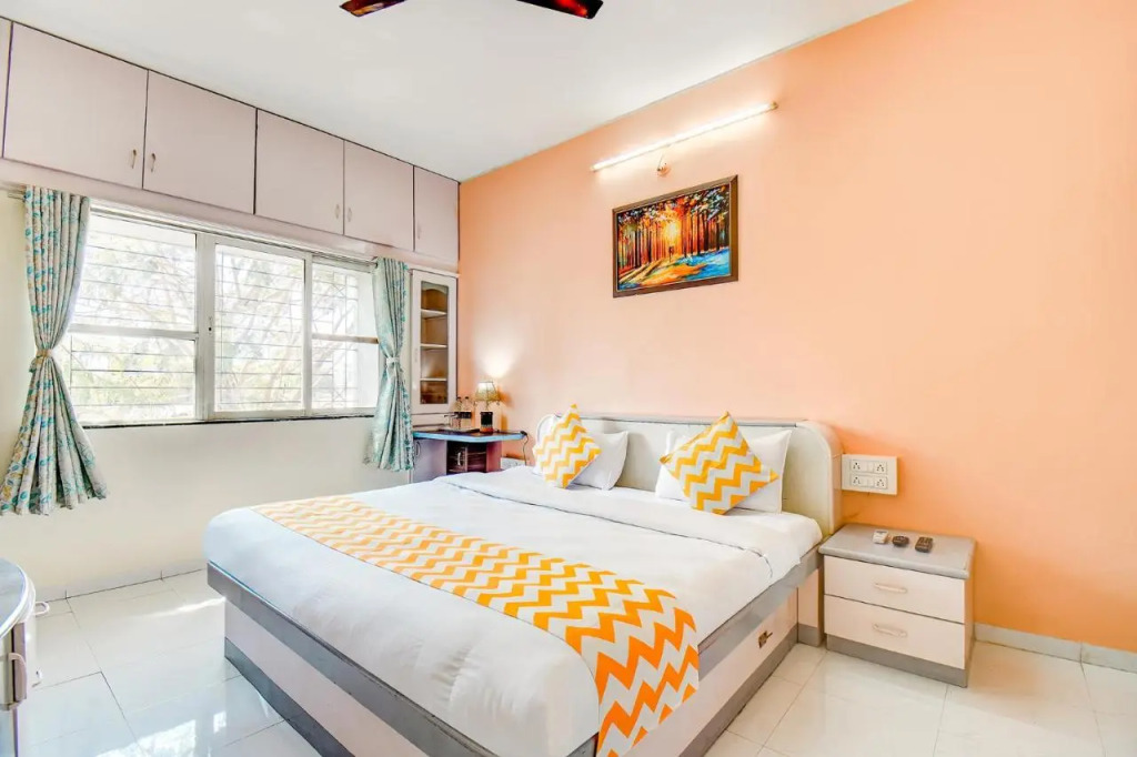 FabHotel Corporate Residency - Nr. Balaji Business Centre
