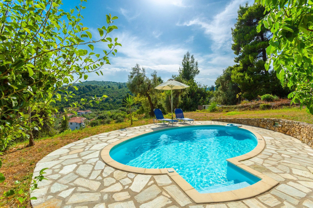 Michaels Cottage Large Private Pool Walk to Beach Sea Views A C - 2828