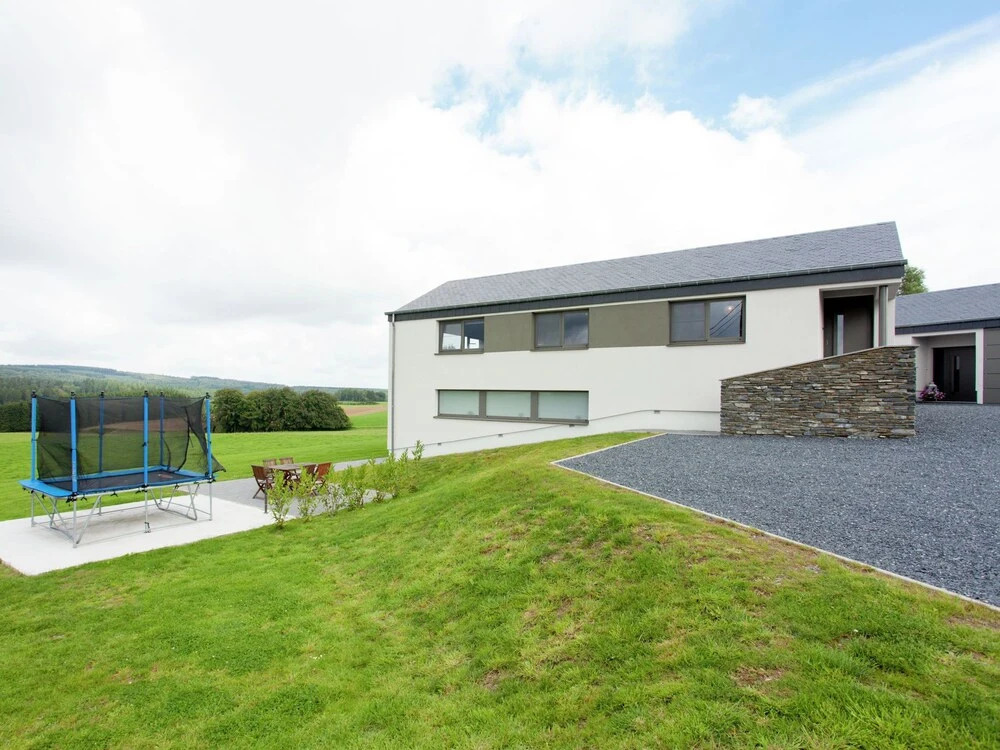 Lush Holiday Home with Private Swimming Pool in Tenneville