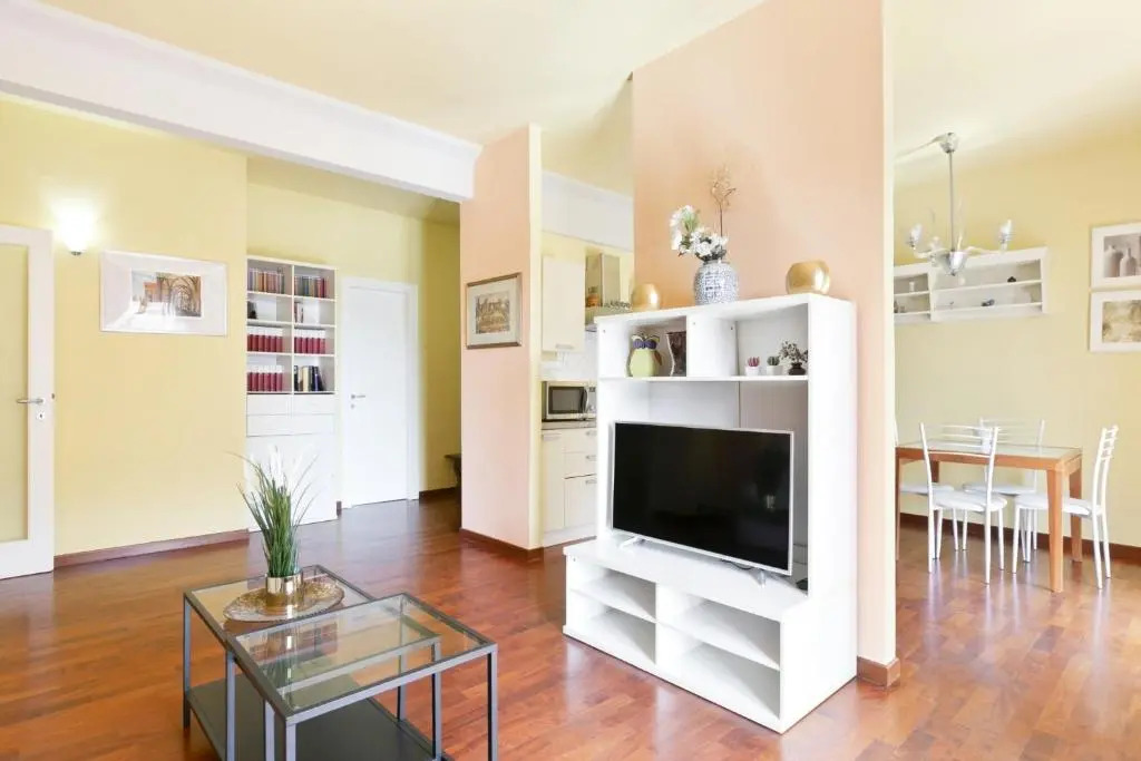 Gavinana Apartment by Mmega