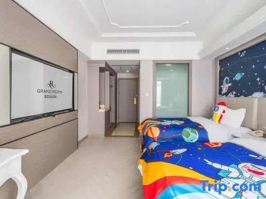 Grand Rezen Hotel Shanghai Pudong (Shanghai international tour and resort zone)