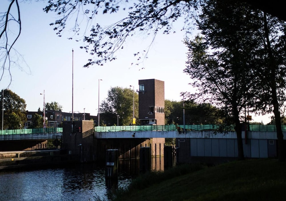 SWEETS - Gerben Wagenaarbrug
