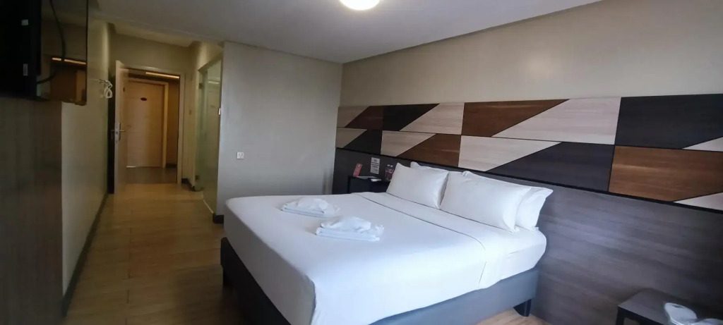 Travelite Hotel Legarda