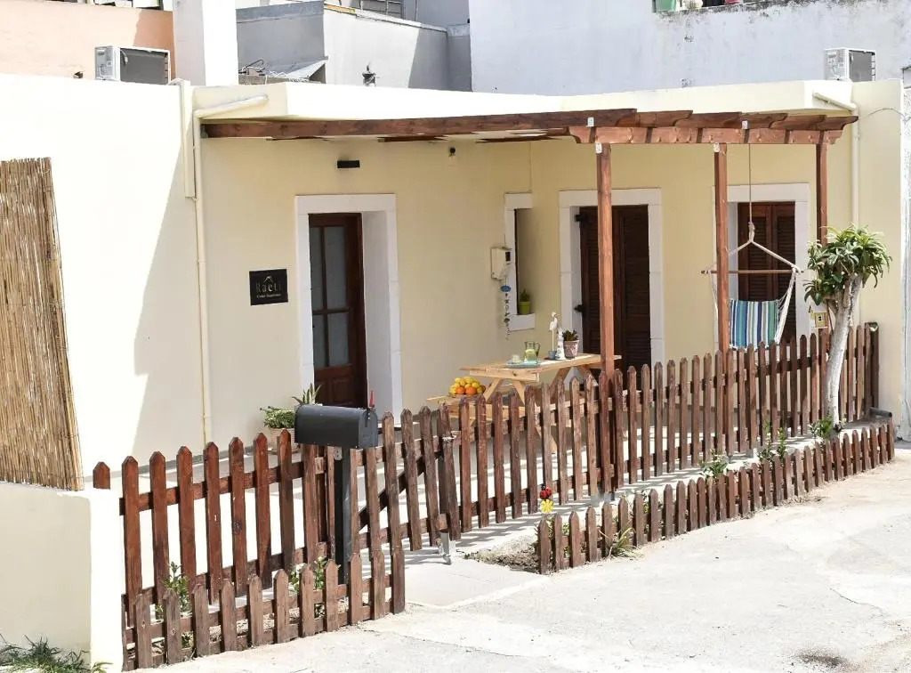 Raeti Cretan Guesthouse