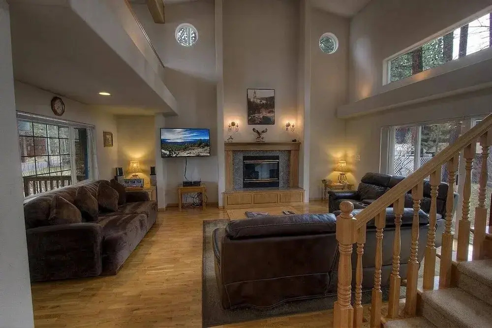 South Lake Tahoe - 4 BR Home Gas BBQ - LTA 8110