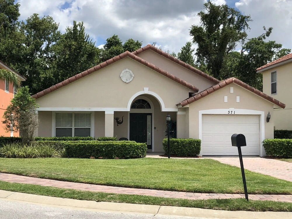 Lovely 4 Bed Home with Private Pool in Disney Area LWR371MR