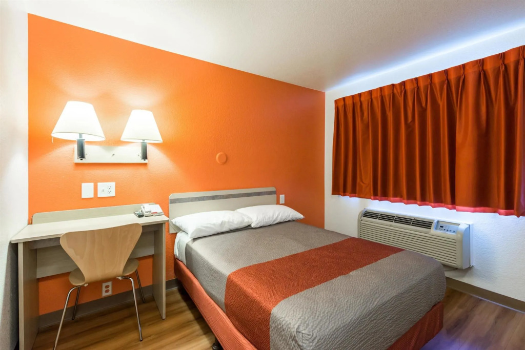 Motel 6 Reno West