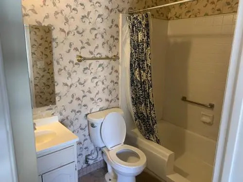 Warm Unit W-Private Bath-C04