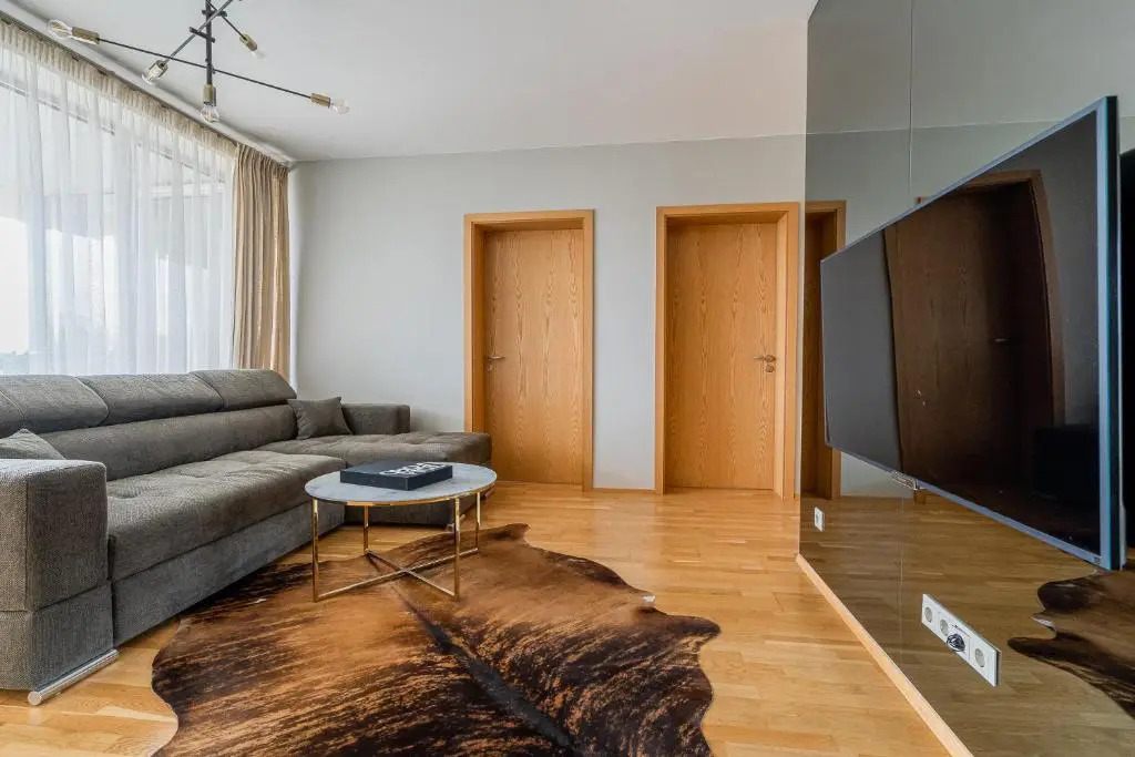 Liuks Ajerų apartamentai 82 kv Beachfront