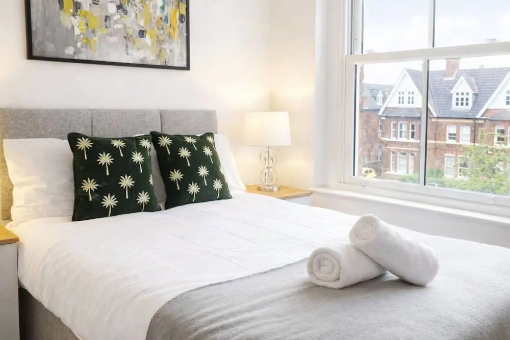 Stylish Bedford Town Centre Apartment 5 Sleeps 6 Fast Wi-fi