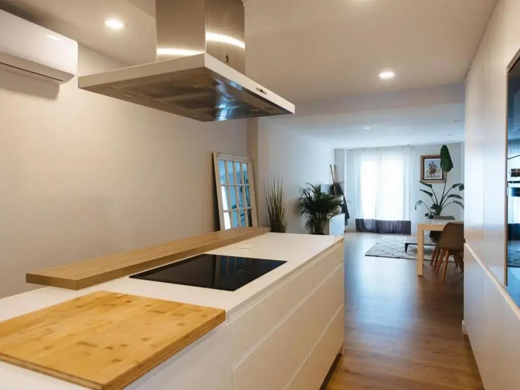 Pz triana amplio, moderno y luminoso apt 2d 2b
