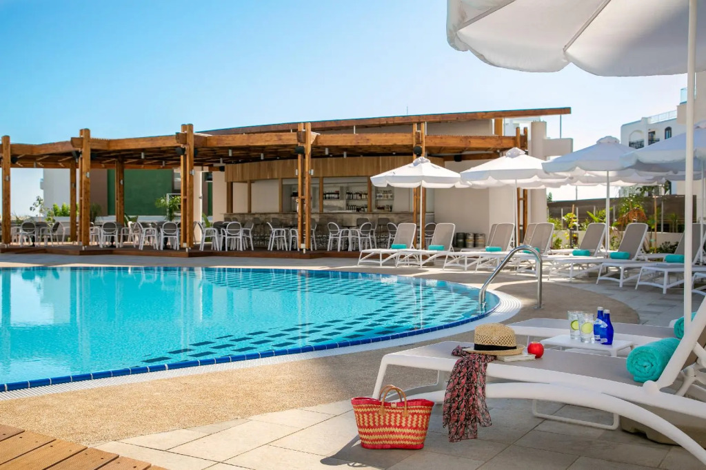 Vangelis Hotel & Suites