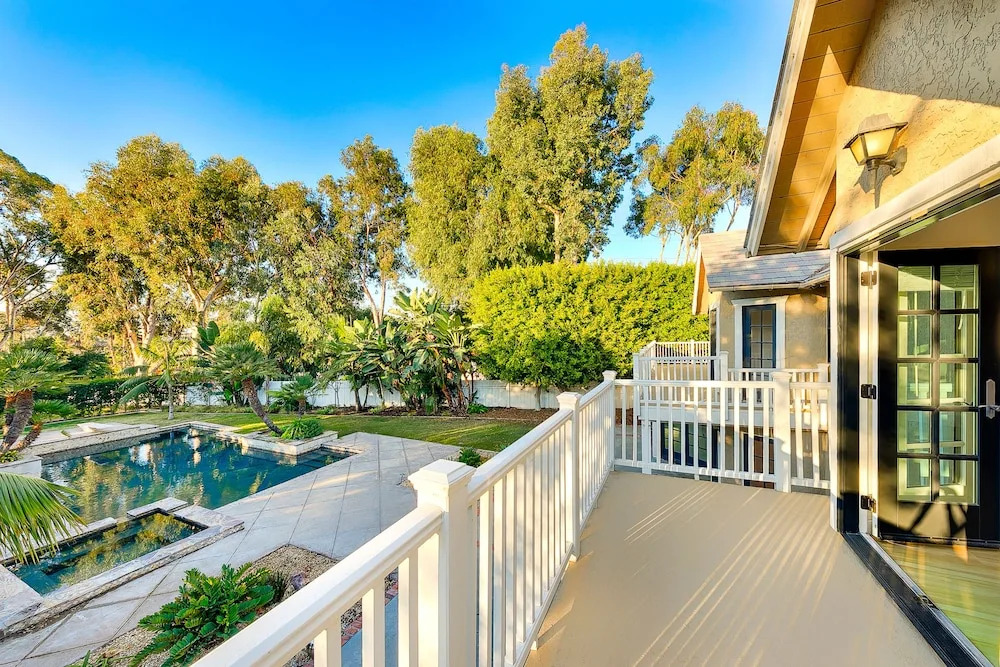 5BDRM Villa Via Mil Cumbres