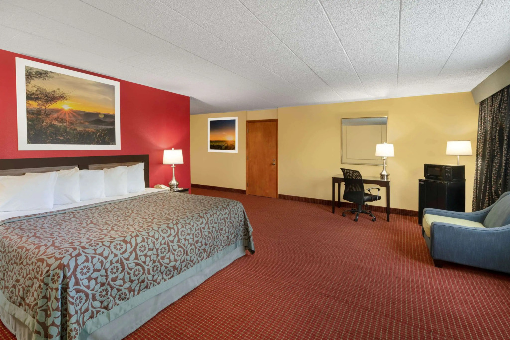 Days Inn by Wyndham Scranton PA