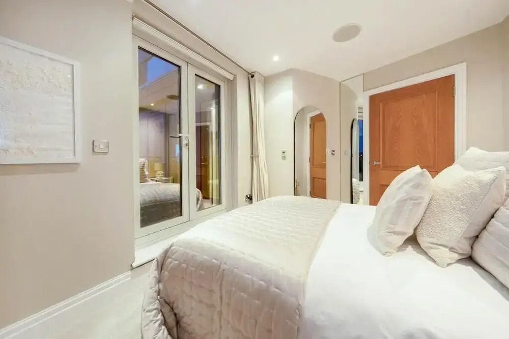 Riverside Retreat in Central London