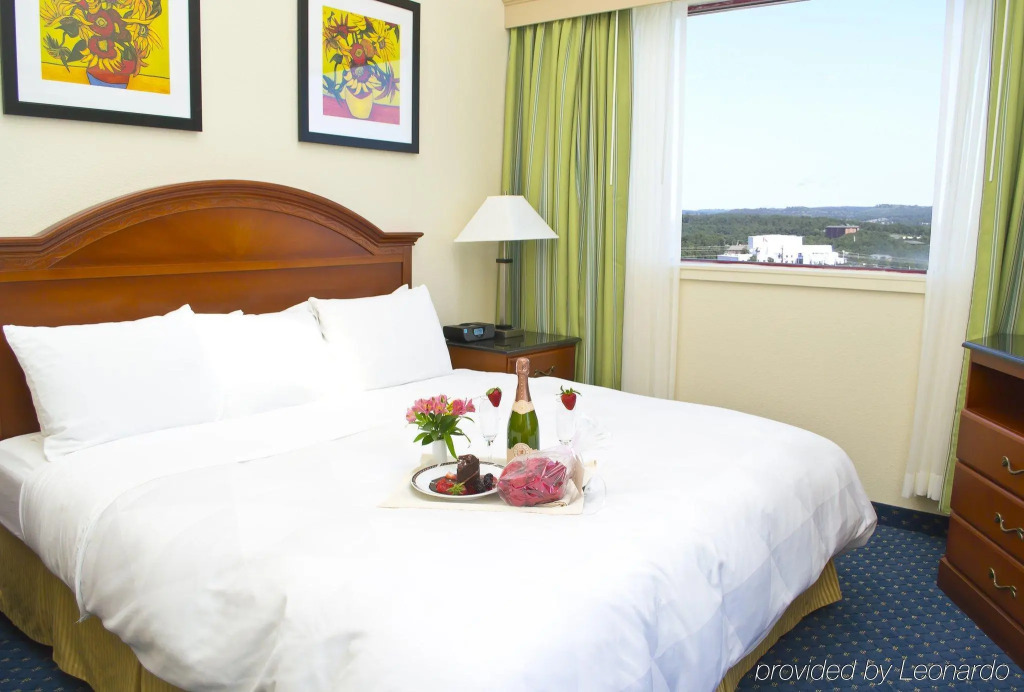 Отель Thousand Hills Resort