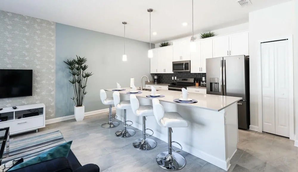 4815ds-non Renting February 1, 2023 Storey Lake