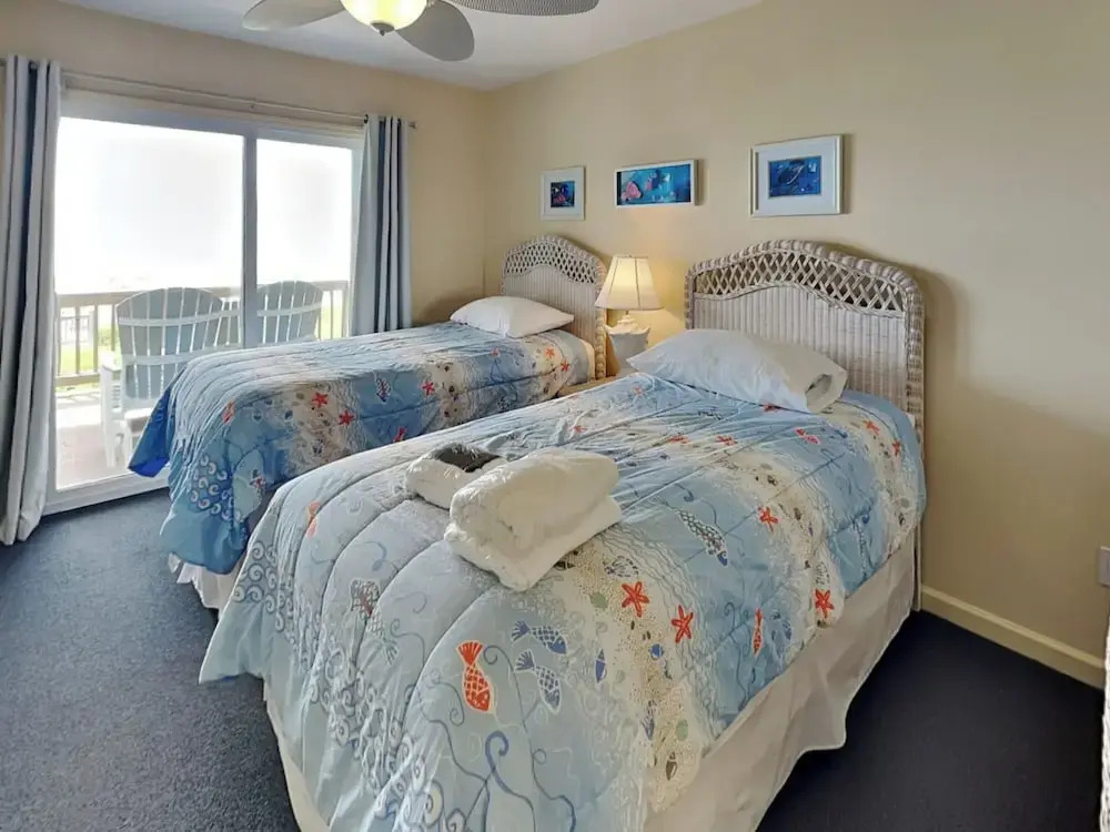 Twin Palms by Topsail Realty