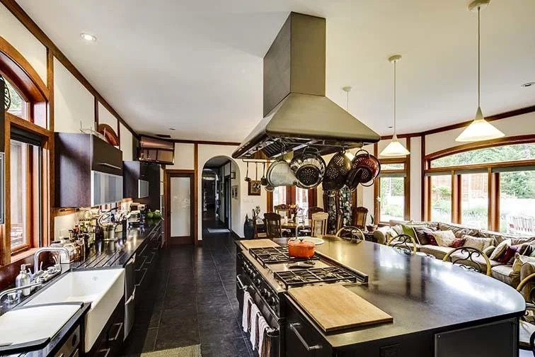 East Hampton Art House Bed & Breakfast