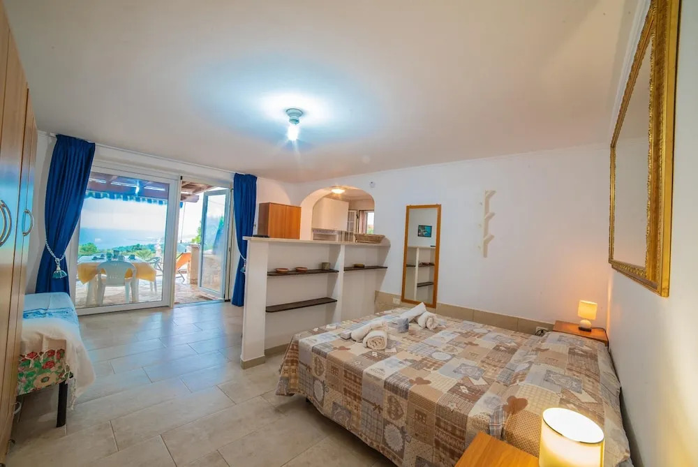 Felloniche Studio Sea View